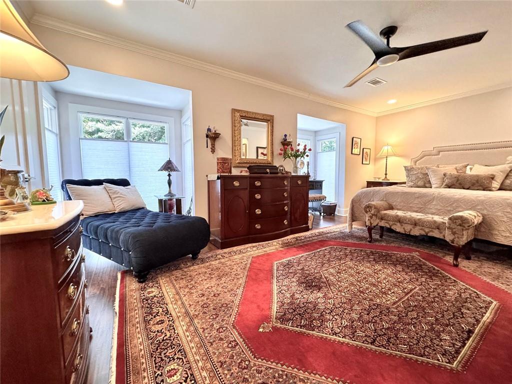 17 Willow Glen NE