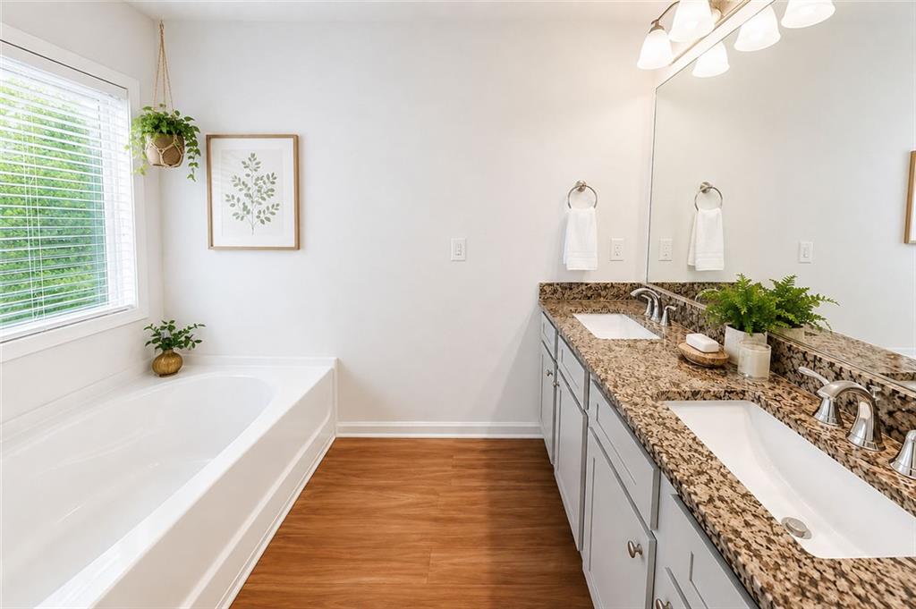 102 Edgeview Court