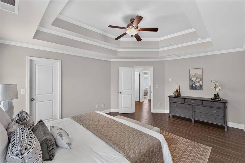 102 Edgeview Court