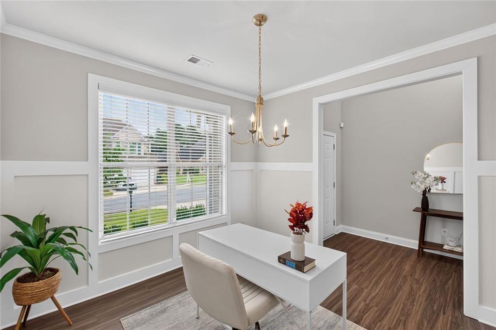 102 Edgeview Court