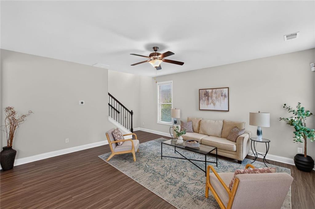 102 Edgeview Court