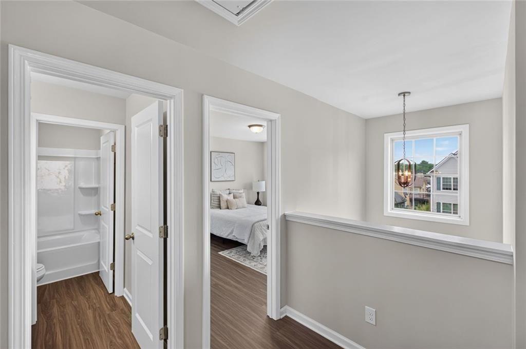 102 Edgeview Court