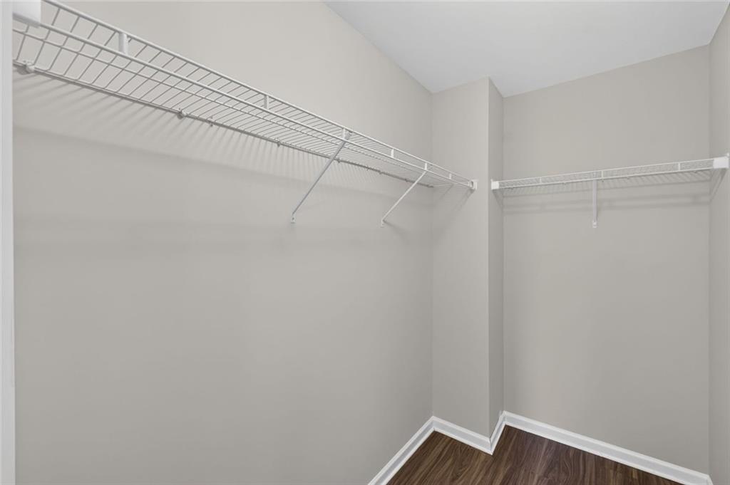 102 Edgeview Court