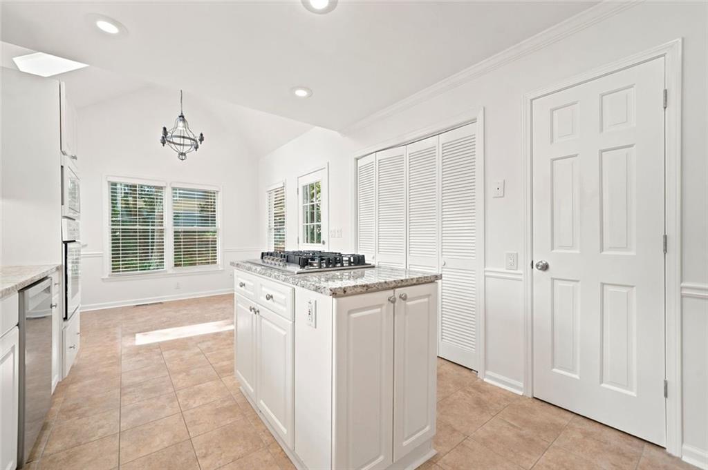 1632 Oakwood Court
