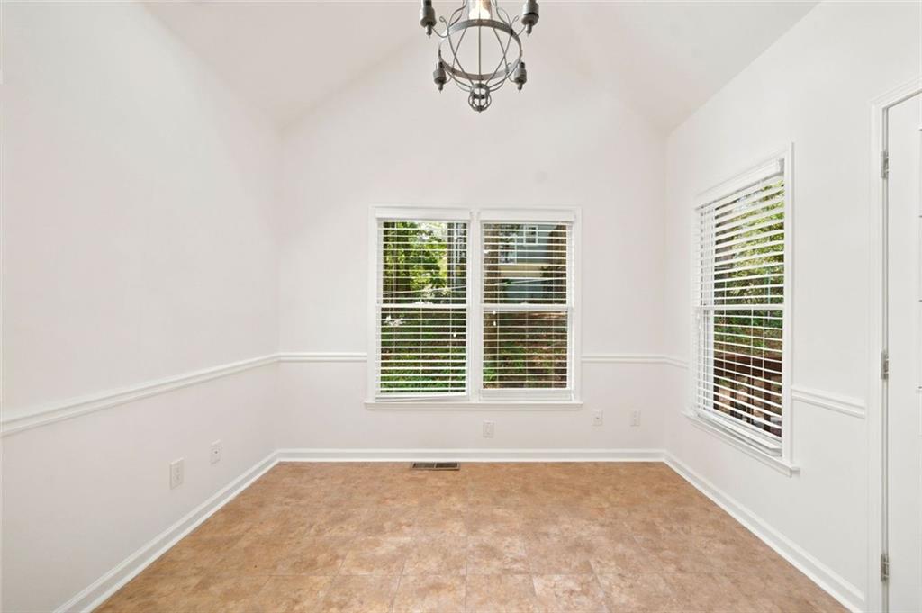 1632 Oakwood Court