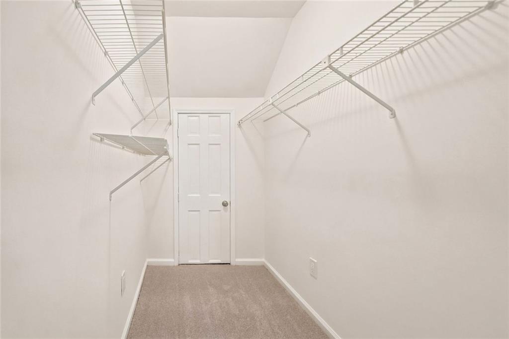 1632 Oakwood Court