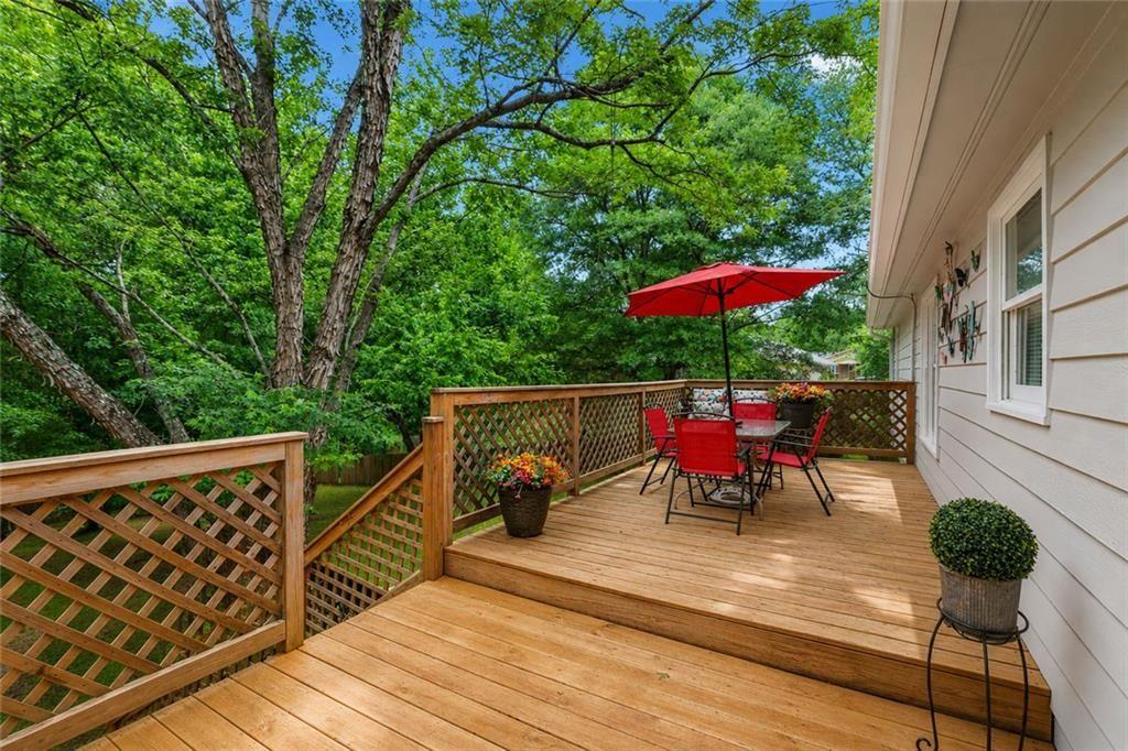 6 Bluebird Lane