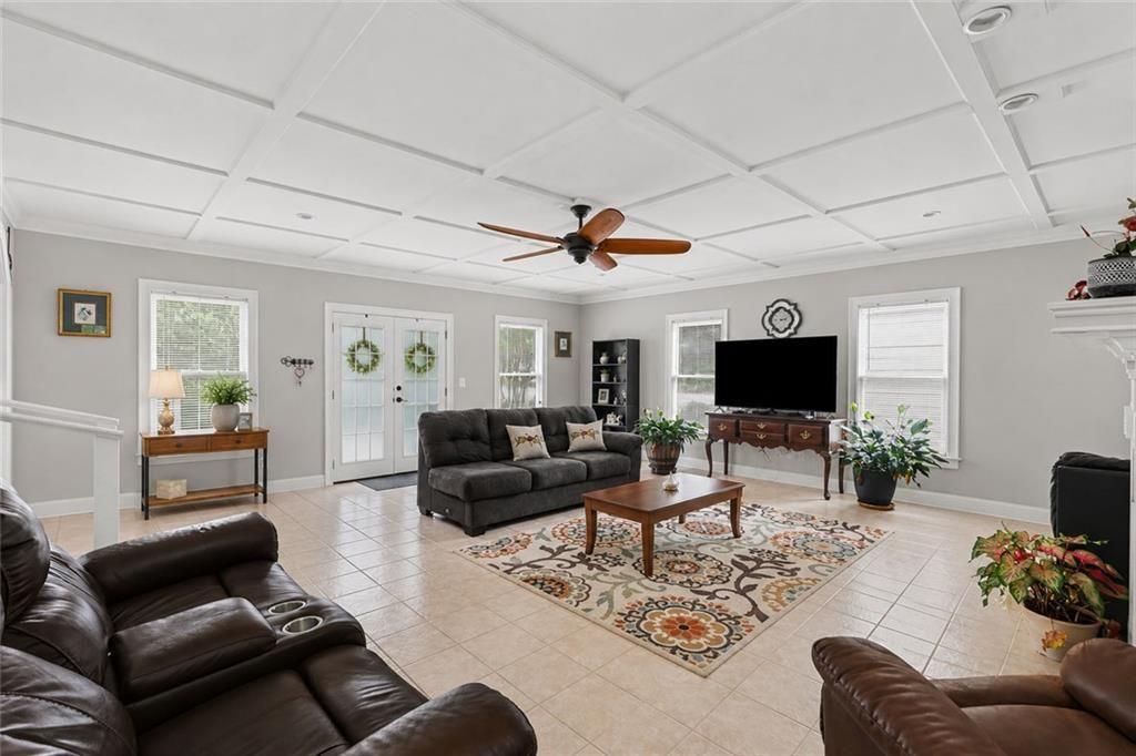 6 Bluebird Lane