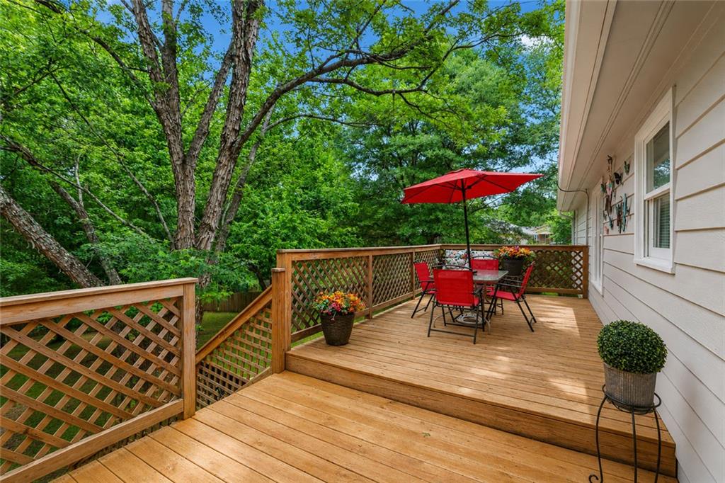 6 Bluebird Lane