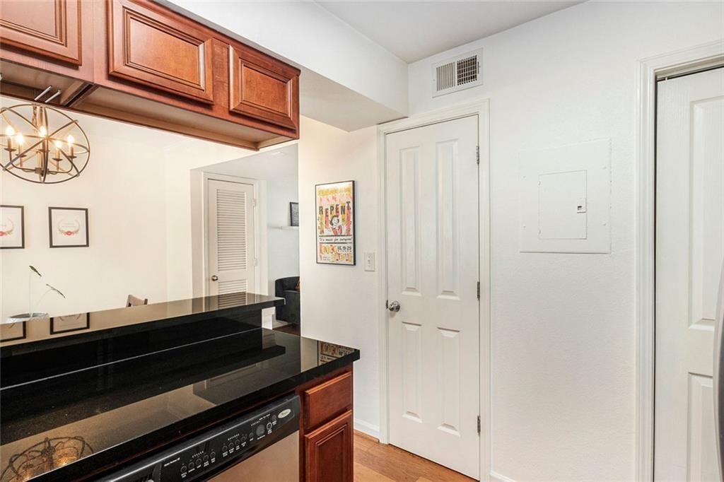 6940 Roswell Road Unit 16B
