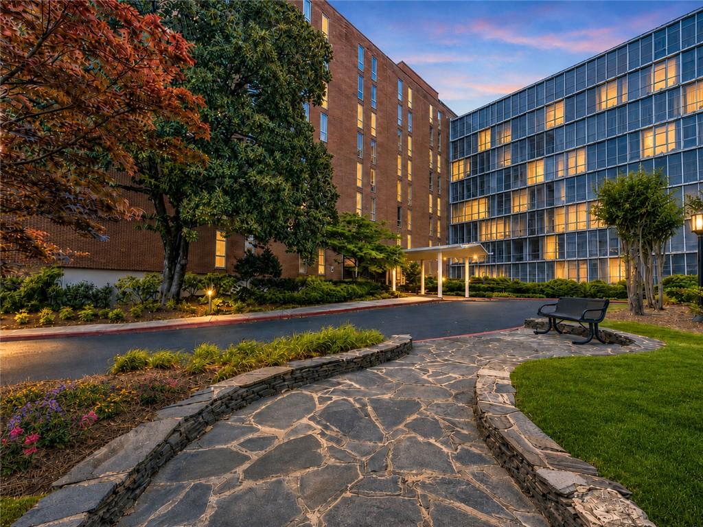 3060 Pharr Court North NW Unit 302