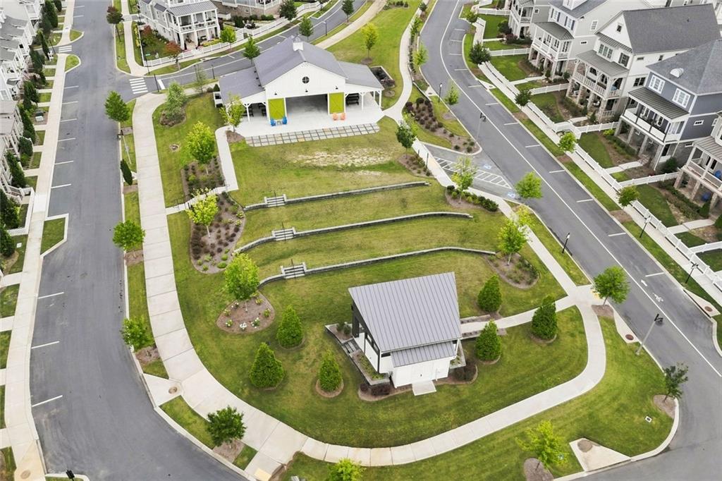 2010 Cottonwood Lane
