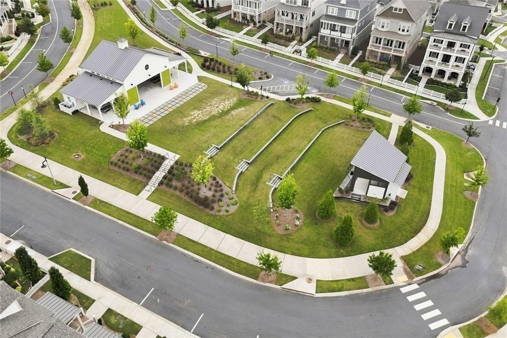 2010 Cottonwood Lane