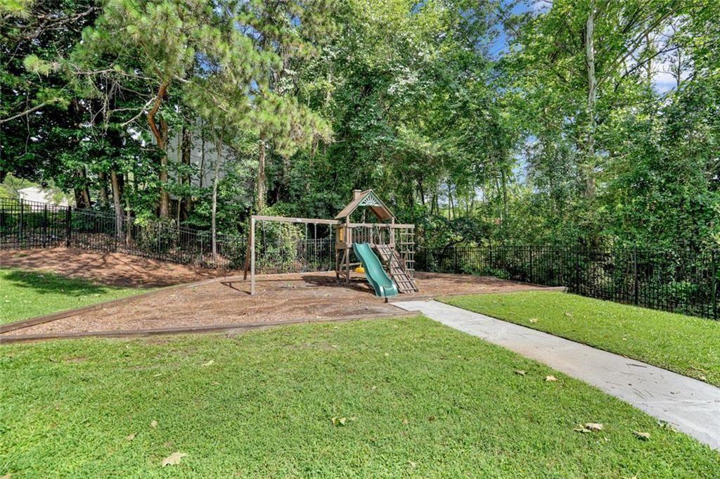 604 Ivey Court Unit B