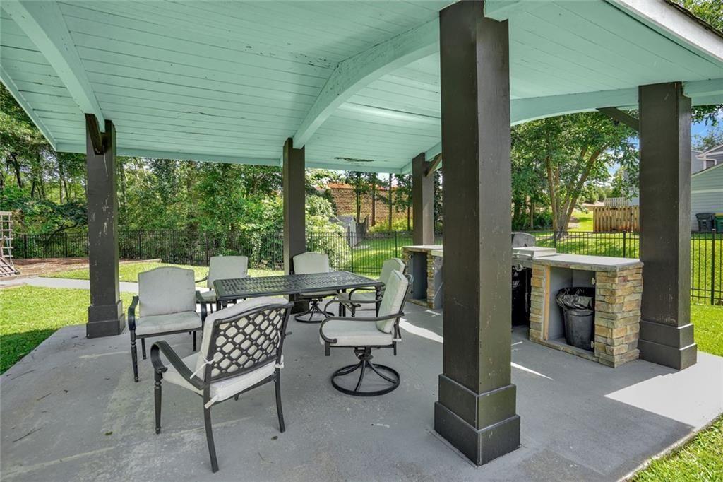 604 Ivey Court Unit B