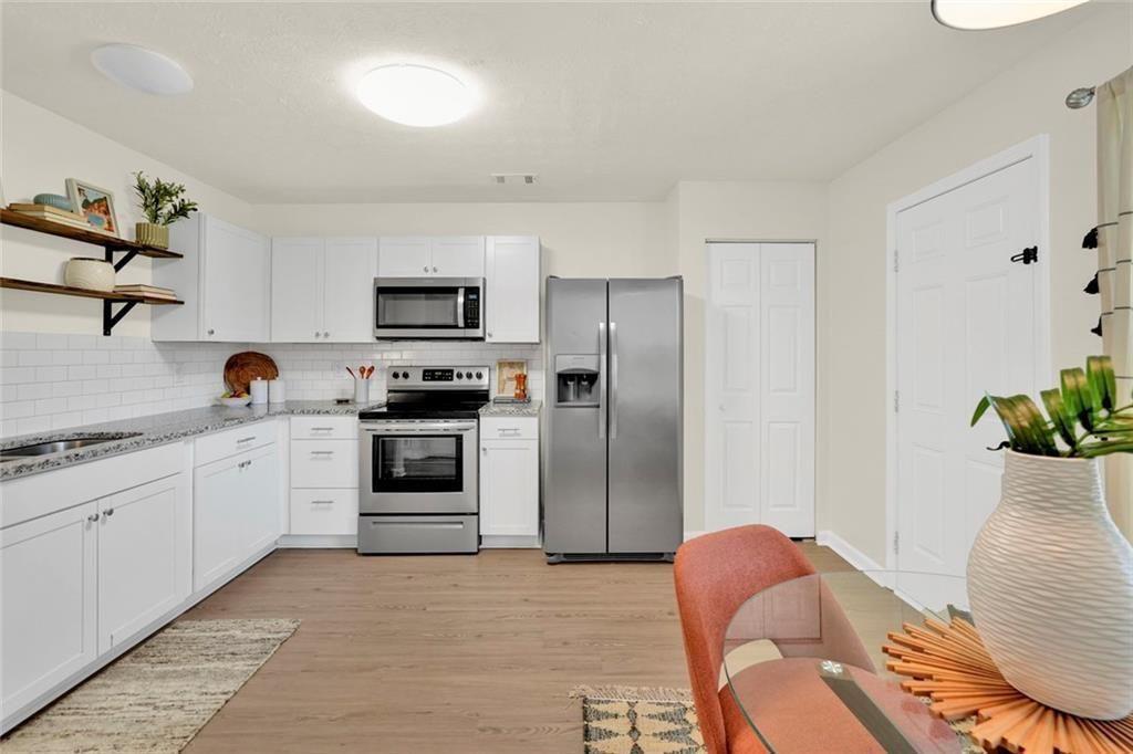 604 Ivey Court Unit B