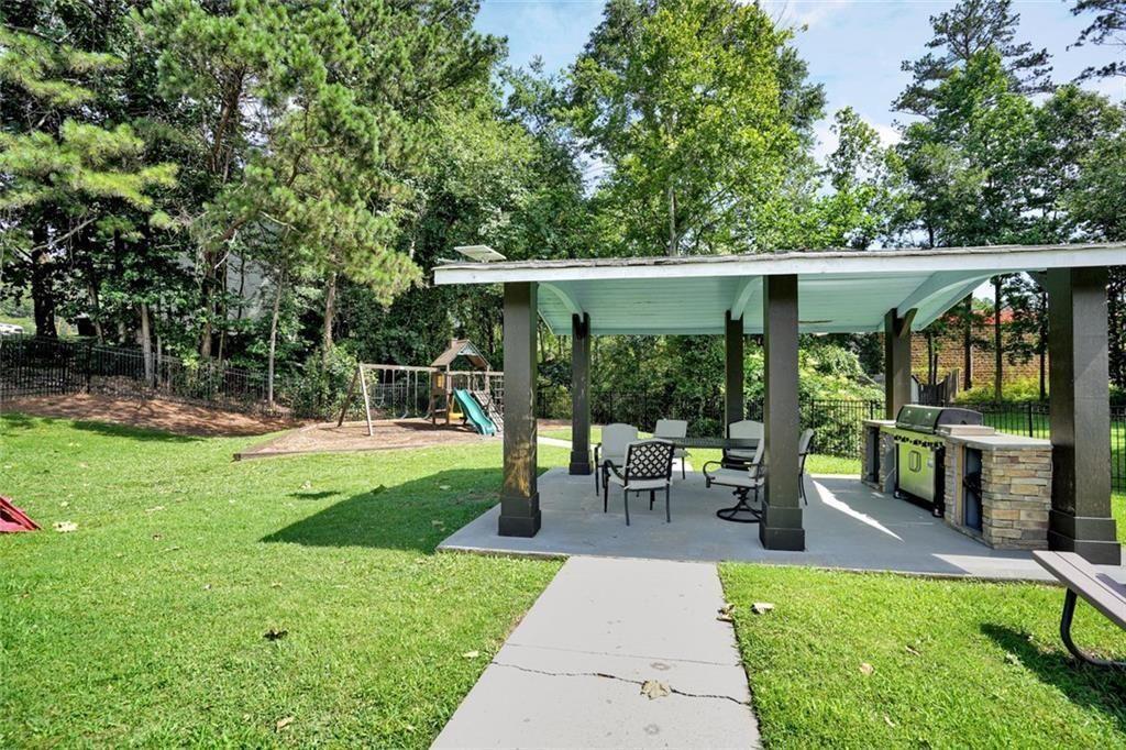 604 Ivey Court Unit B