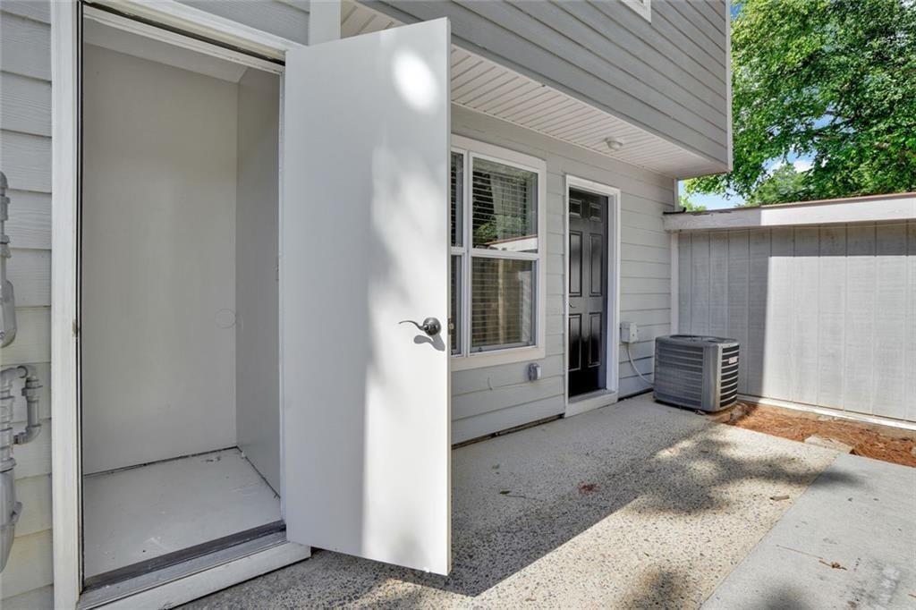 604 Ivey Court Unit B