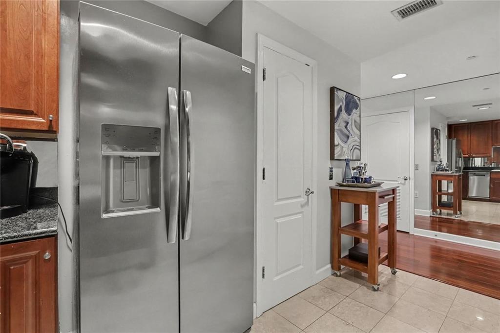 195 14th Street NE Unit 904