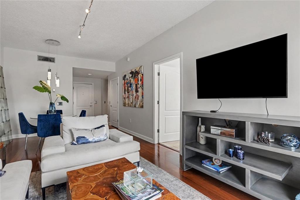 195 14th Street NE Unit 904