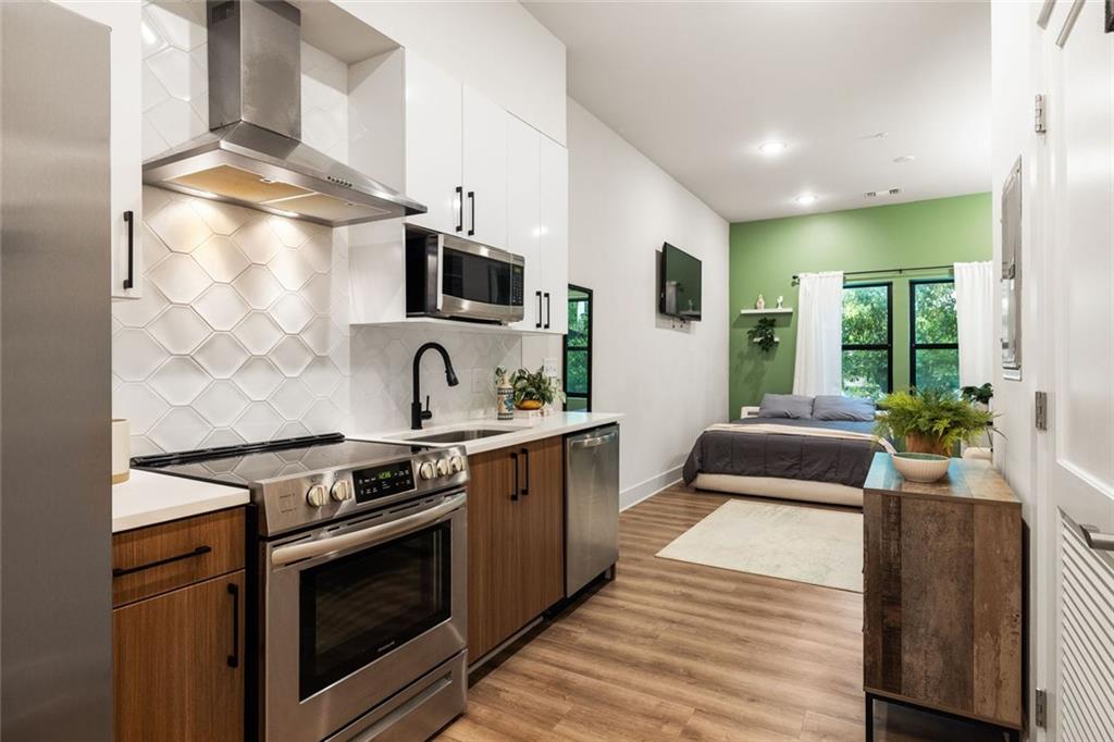 112 Rogers Street NE Unit 202