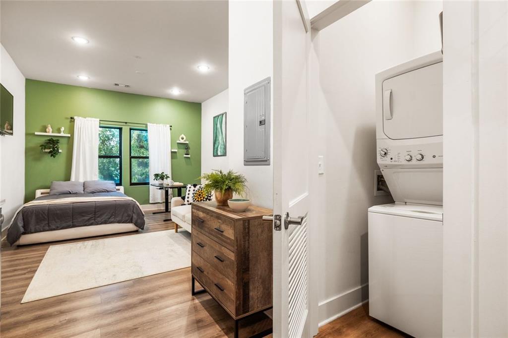 112 Rogers Street NE Unit 202