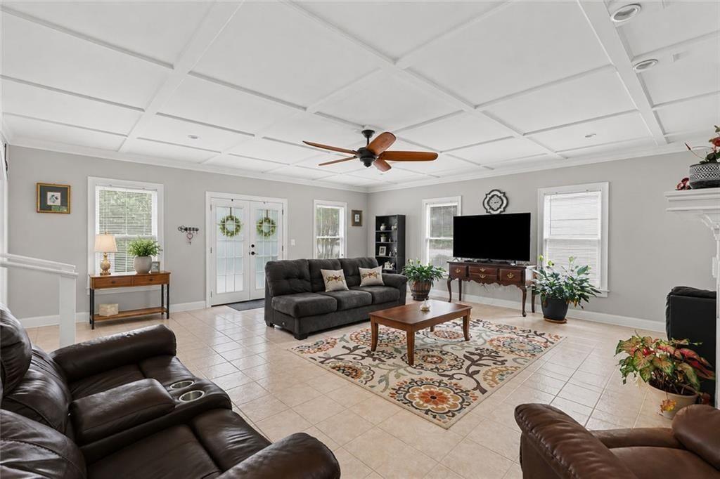 6 Bluebird Lane