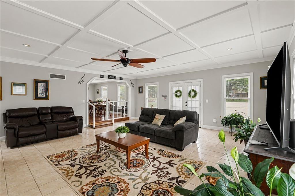 6 Bluebird Lane
