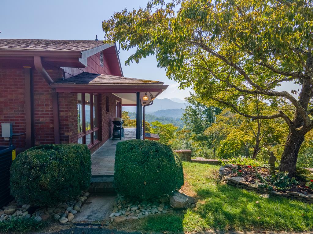 380 Ledford Dr