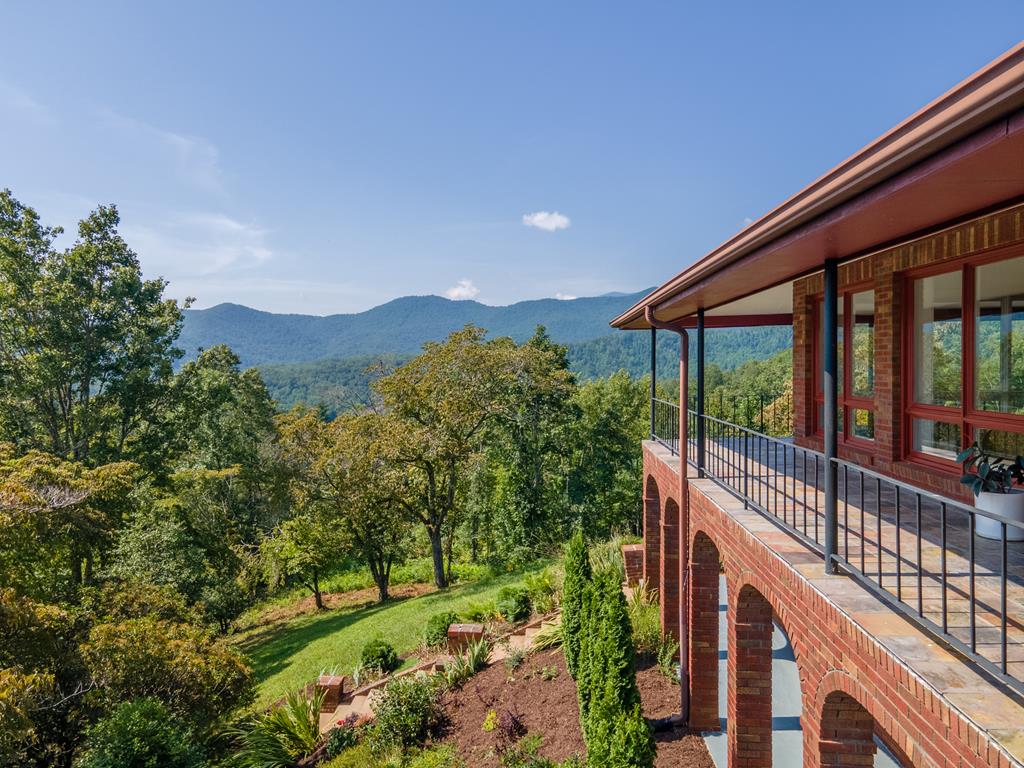 380 Ledford Dr