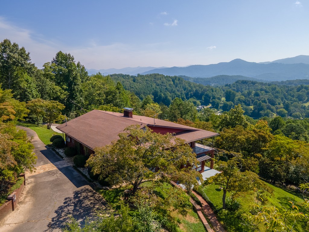 380 Ledford Dr