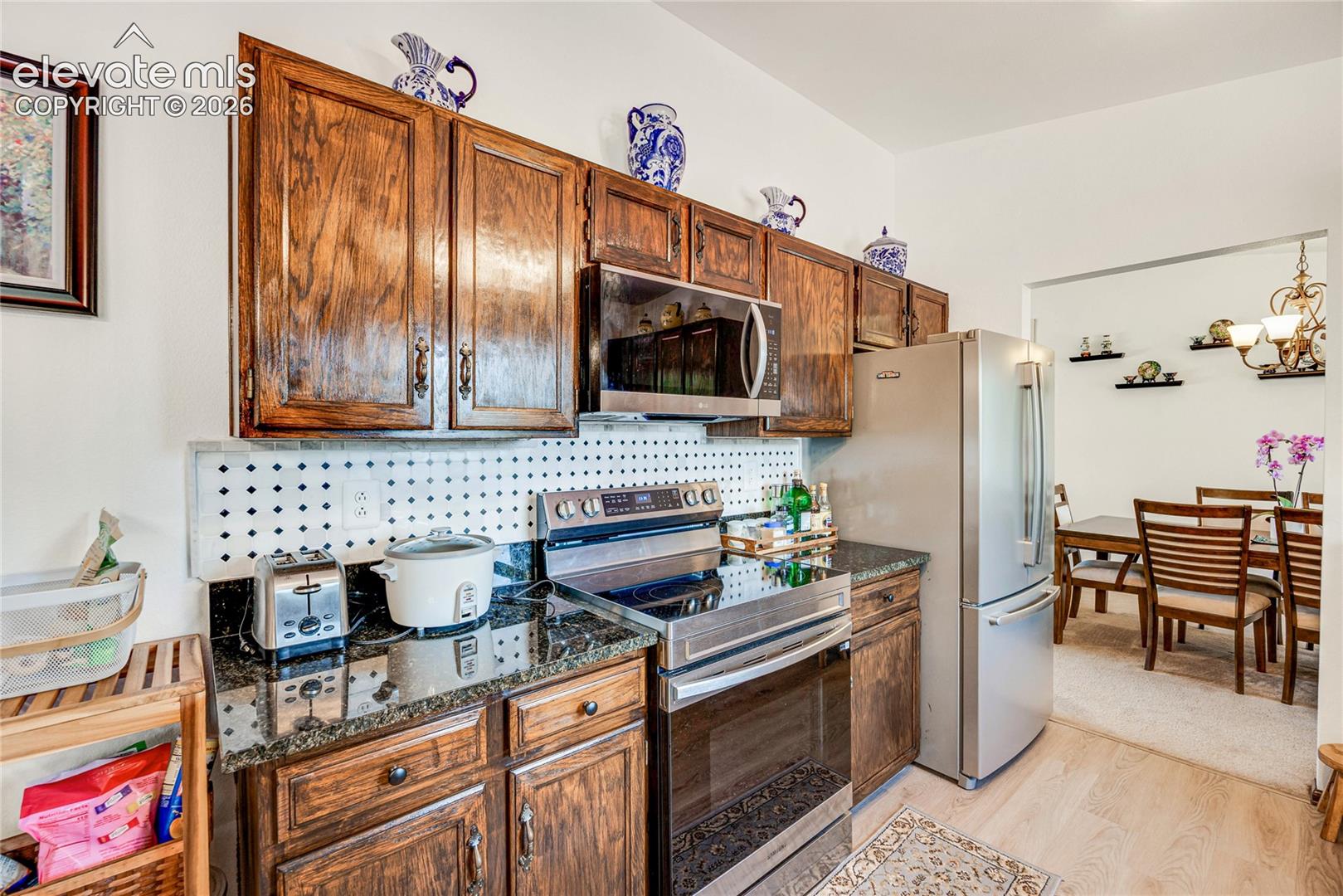 3433 Oak Creek Drive