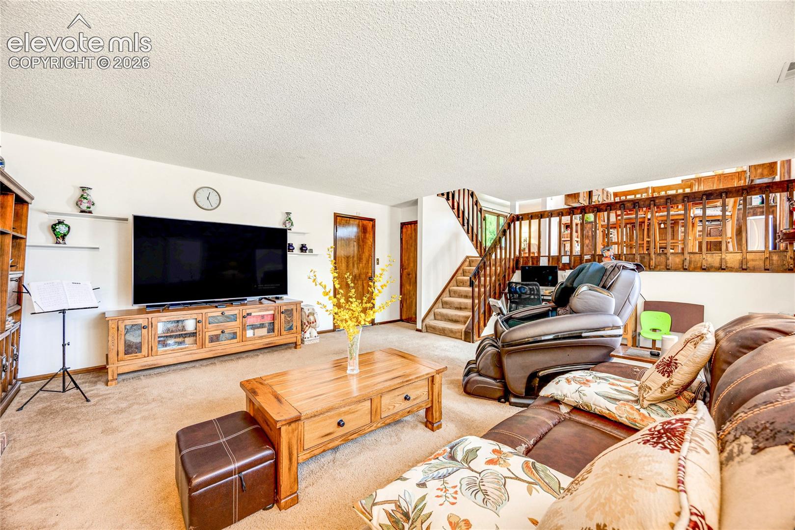 3433 Oak Creek Drive
