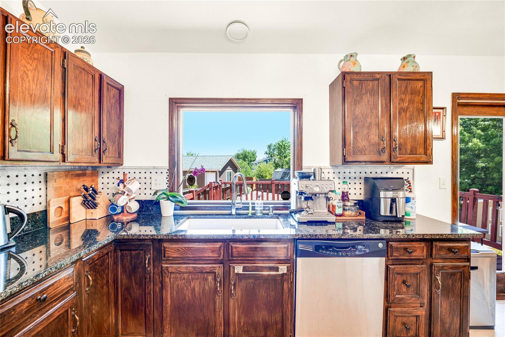 3433 Oak Creek Drive