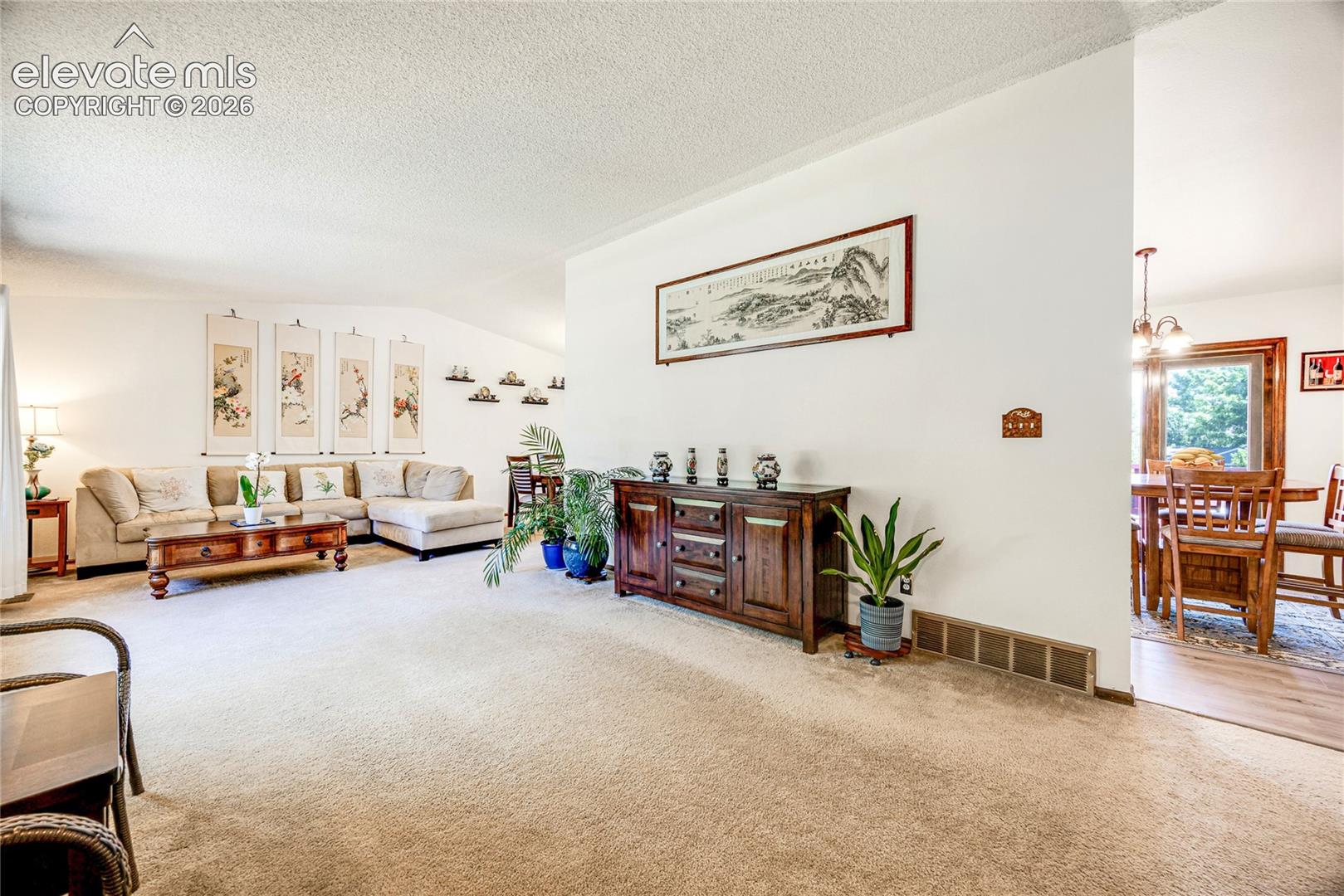 3433 Oak Creek Drive