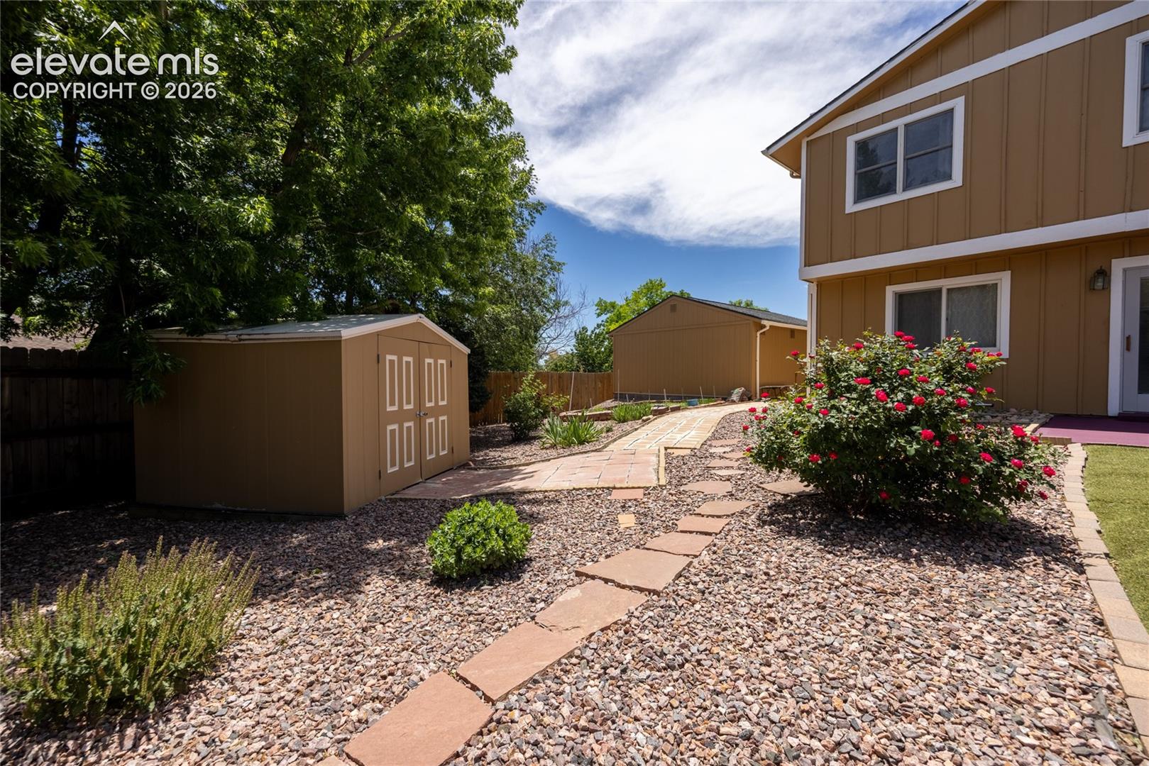 3433 Oak Creek Drive