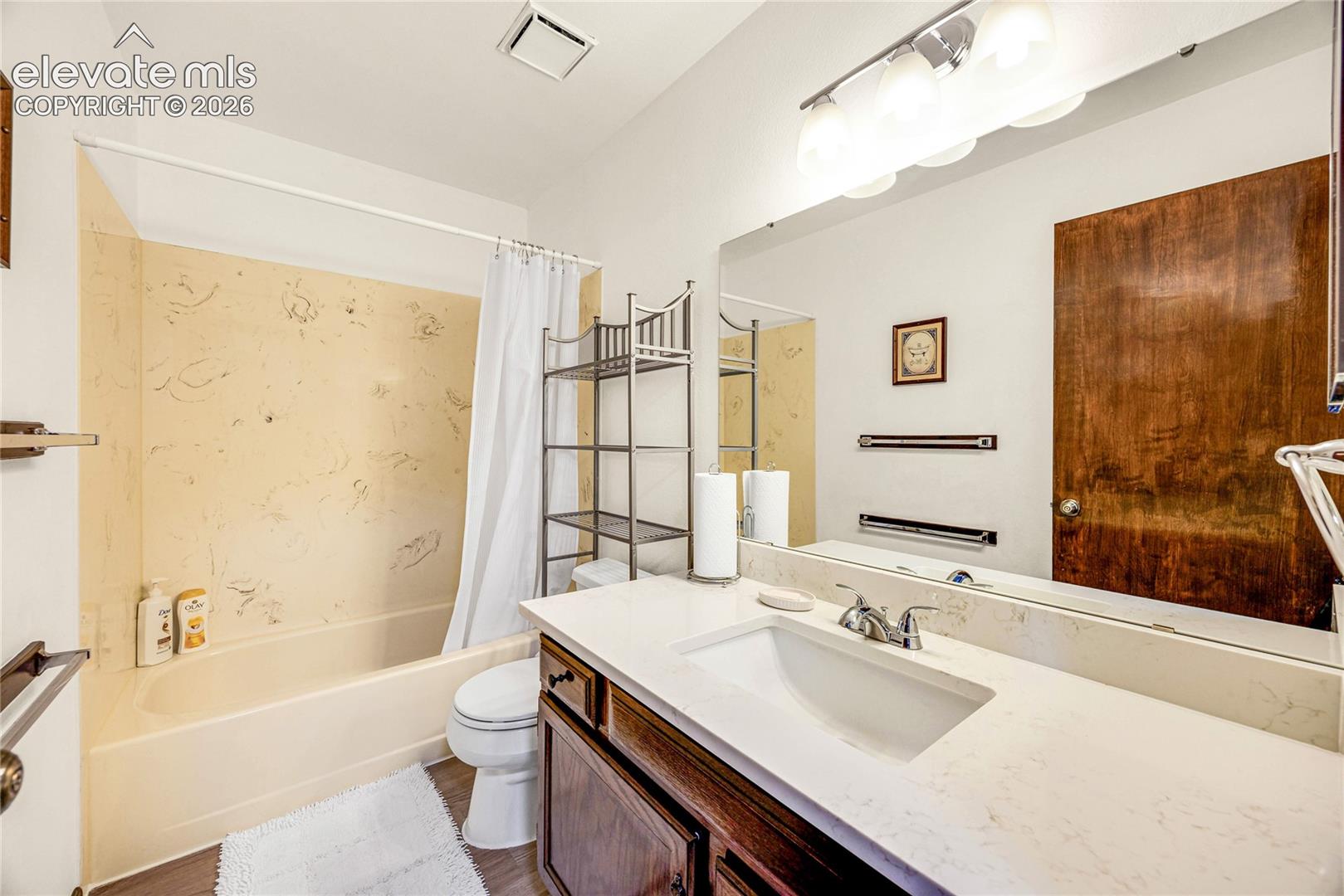 3433 Oak Creek Drive