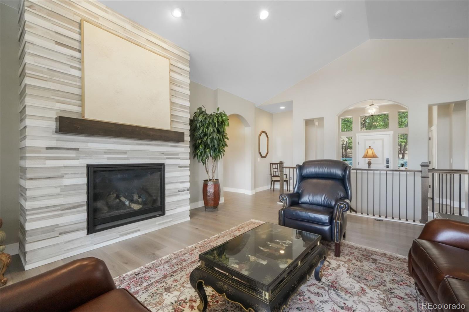 1070 Panoramic Drive