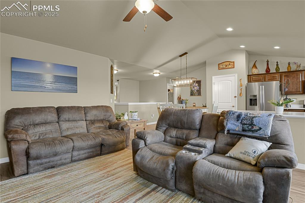 9767 Arbor Walk Lane