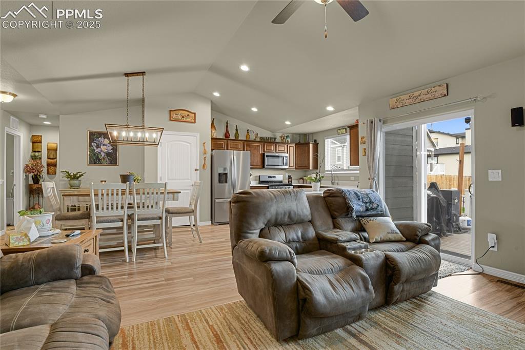 9767 Arbor Walk Lane