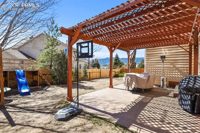 445 Scottsdale Drive