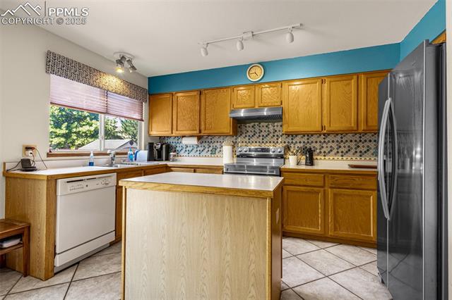 6825 Ashley Drive