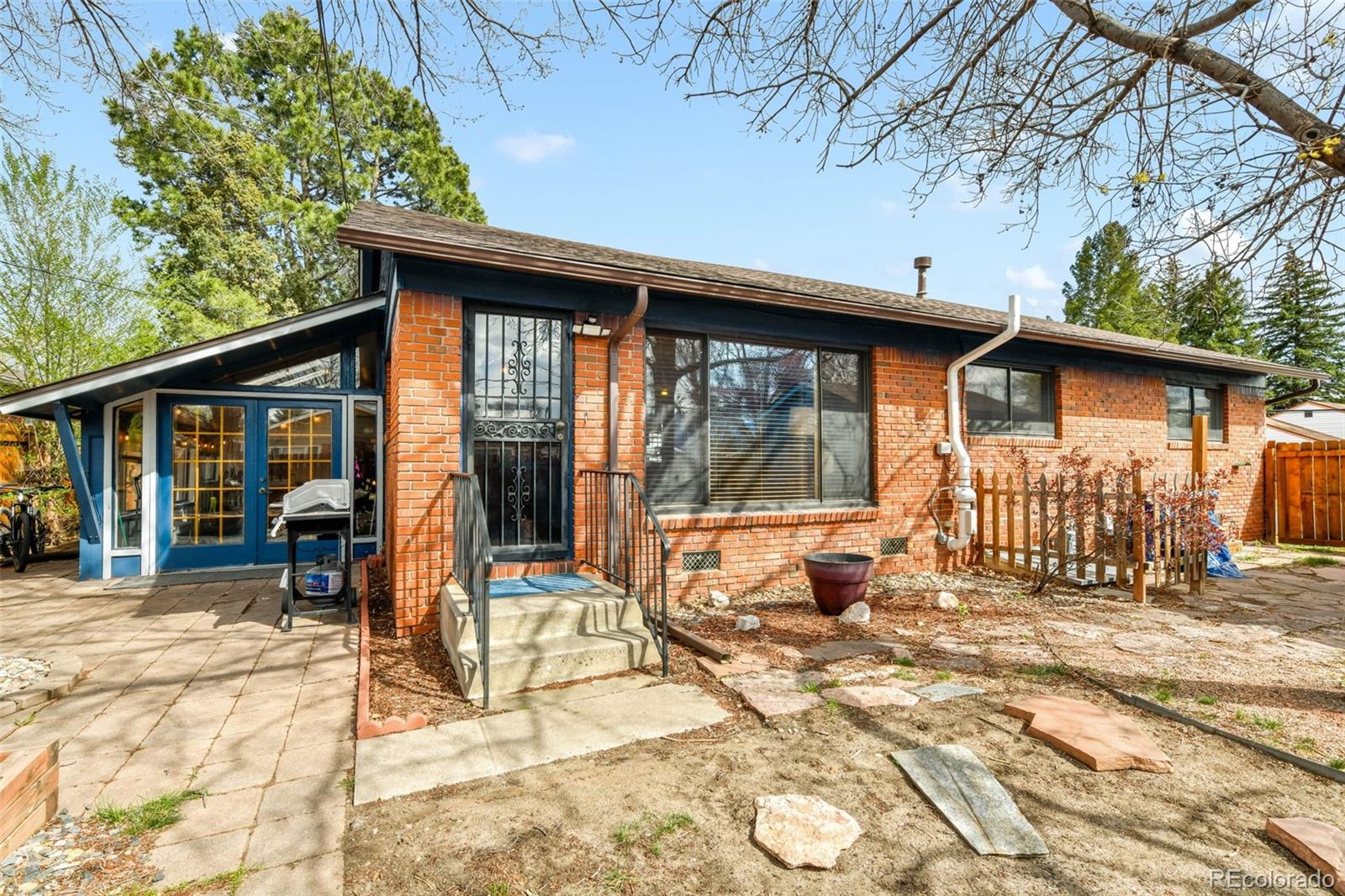 1802 Yuma Street