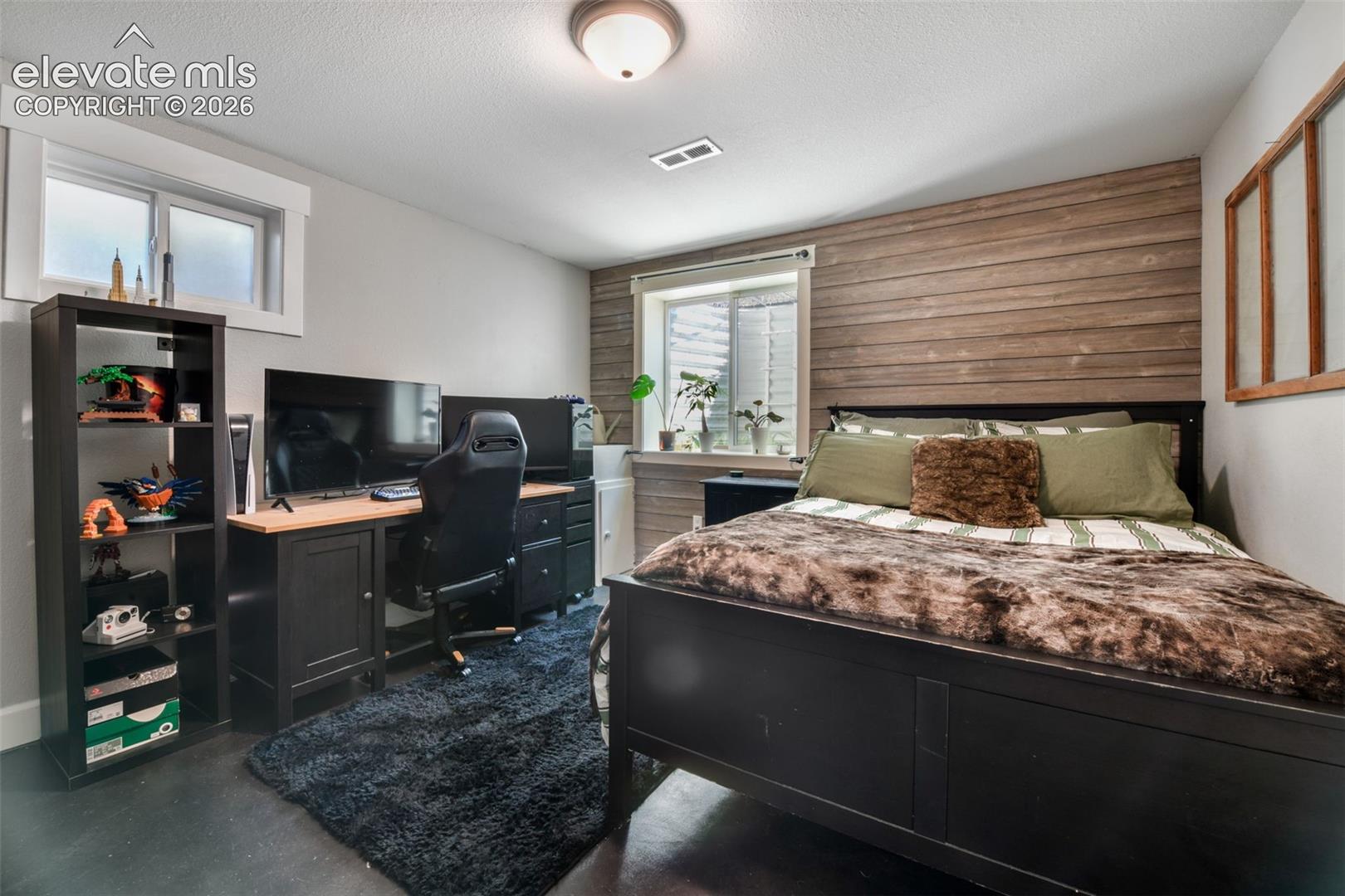 435 Wolverine Way
