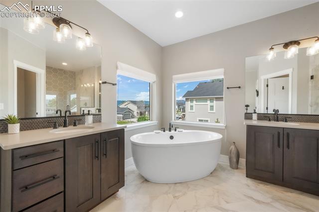 1070 Panoramic Drive