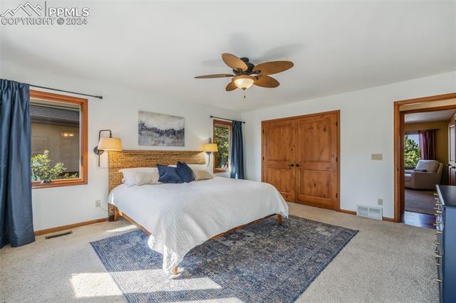 5221 Cliff Point Circle