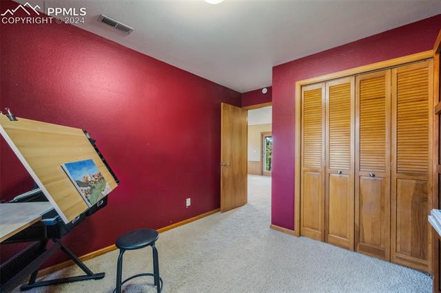 5221 Cliff Point Circle