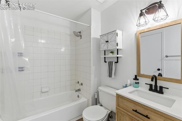 3215 Gothic Place