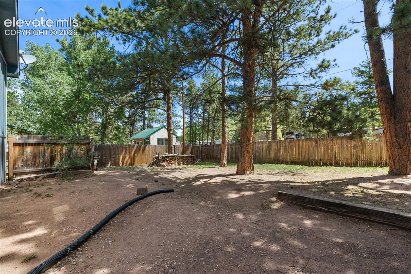 835 E Northwoods Drive