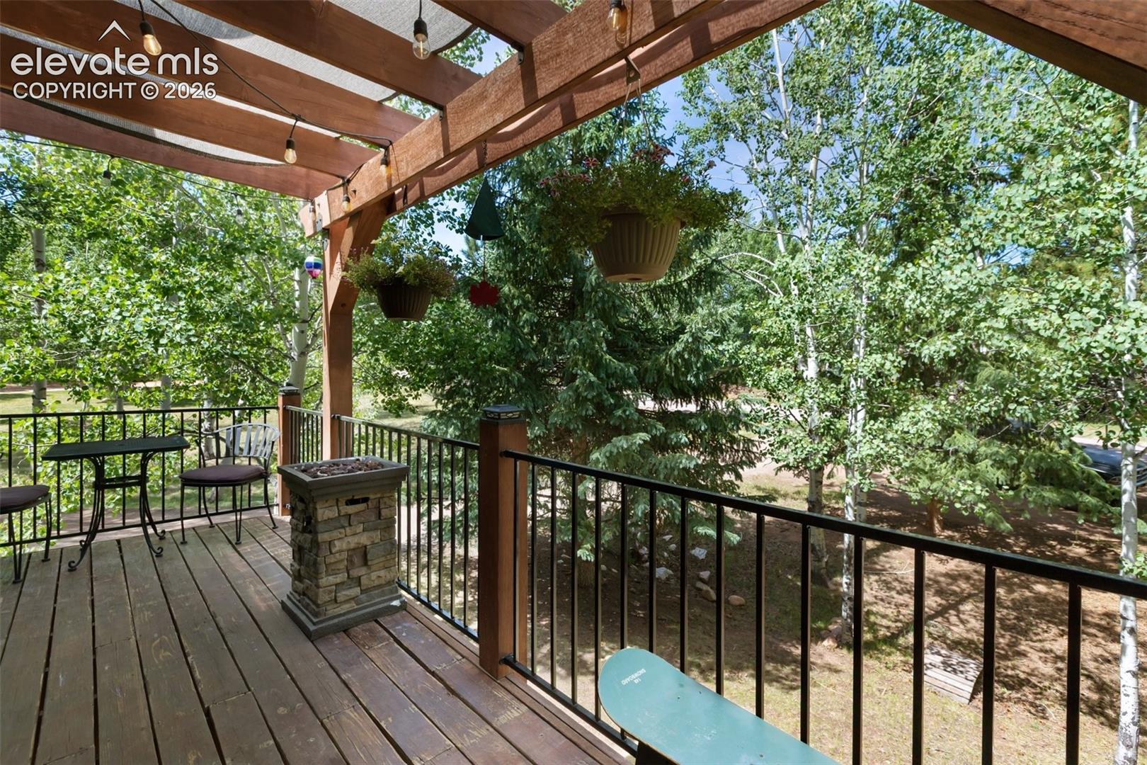 835 E Northwoods Drive